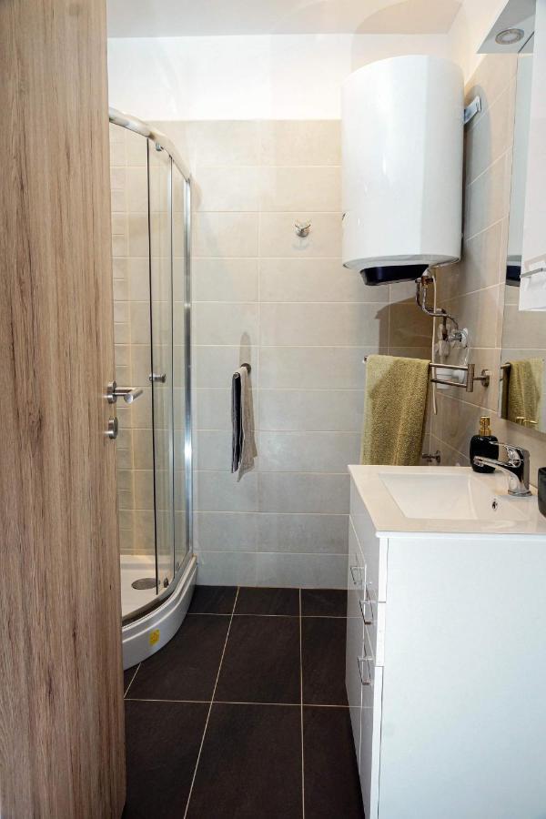 Alpok-Spirit Apartment – Velem Buitenkant foto